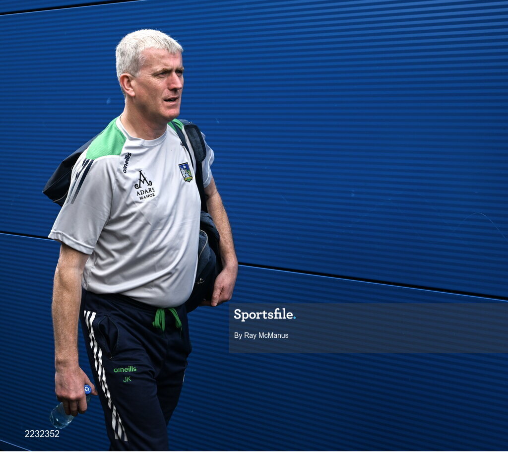 15 May 2022; Limerick manager John Kiely arrives for the Munster GAA Hurling Senior Championship Round 4 match between Clare and Limerick at Cusack Park in Ennis, Clare. Photo by Ray McManus/Sportsfile