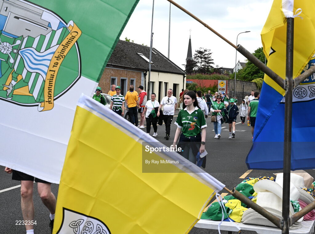 15 May 2022; Supporters make their way to the Munster GAA Hurling Senior Championship Round 4 match between Clare and Limerick at Cusack Park in Ennis, Clare. Photo by Ray McManus/Sportsfile