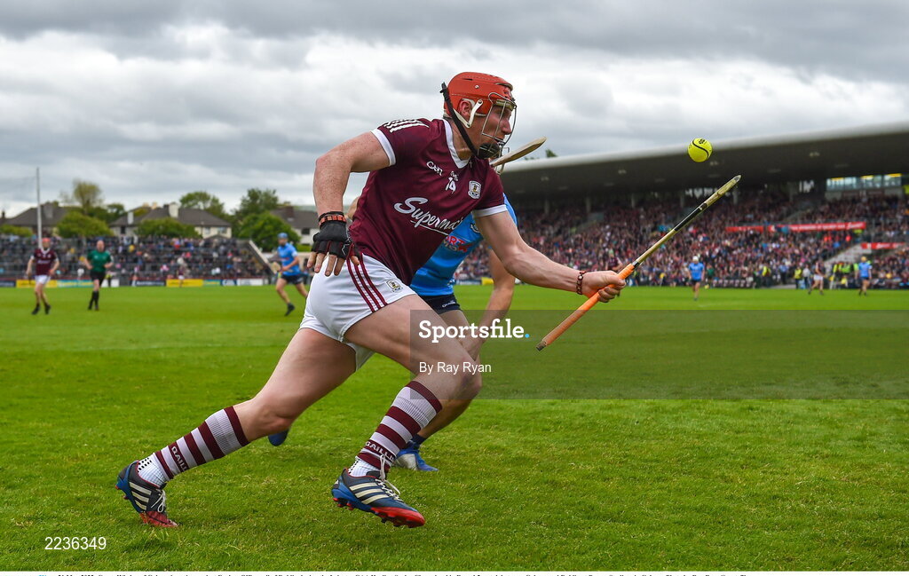 21 May 2022; Conor Whelan of Galway in action against Eoghan O’Donnell of Dublin during the Leinster GAA Hurling Senior Championship Round 5 match between Galway and Dublin at Pearse Stadium in Galway. Photo by Ray Ryan/Sportsfile