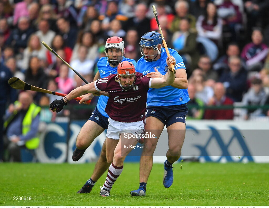 21 May 2022; Conor Whelan of Galway in action against Eoghan O’Donnell and Paddy Smith of Dublin during the Leinster GAA Hurling Senior Championship Round 5 match between Galway and Dublin at Pearse Stadium in Galway. Photo by Ray Ryan/Sportsfile