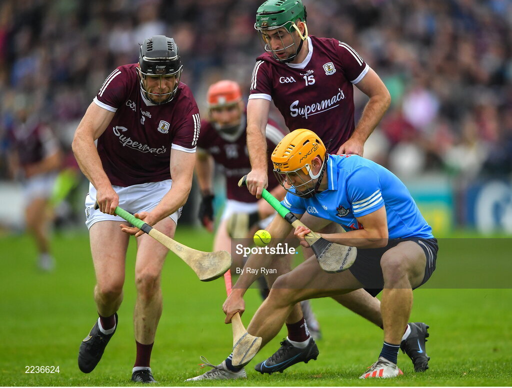 21 May 2022; Joseph Cooney and Brian Concannon of Galway in action against Cian O’Callaghan of Dublinduring the Leinster GAA Hurling Senior Championship Round 5 match between Galway and Dublin at Pearse Stadium in Galway. Photo by Ray Ryan/Sportsfile
