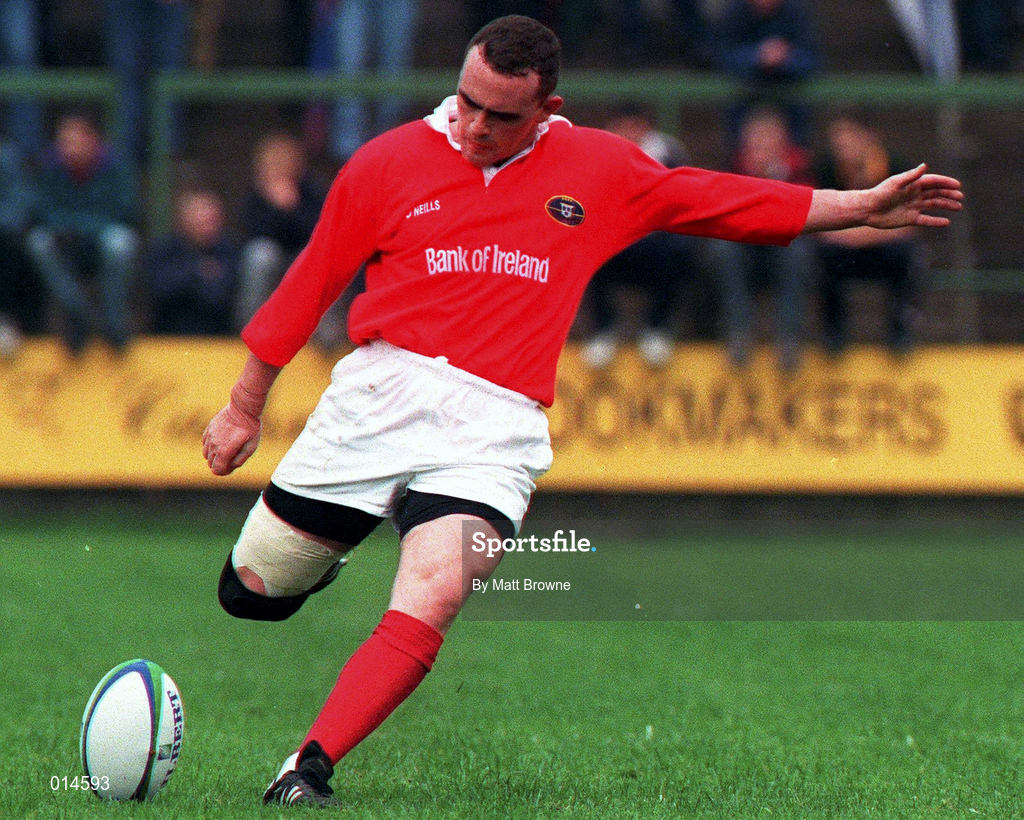 26 September 1998: Michael Lynch of Munsterduring the Heineken Cup Round 2 Pool B match between Munster and Neath at Musgrave Park in Cork. Photo by Matt Browne/Sportsfile