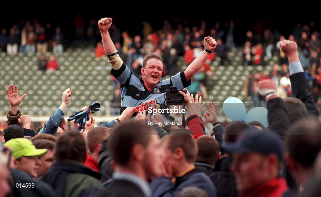 25 April 1998; Mick Galwey of Shannon celebrates with team-mates following the AIB All-Ireland League Division 1 Final match between Garryowen and Shannon at Lansdowne Road in Dublin. Photo by Ray McManus/Sportsfile