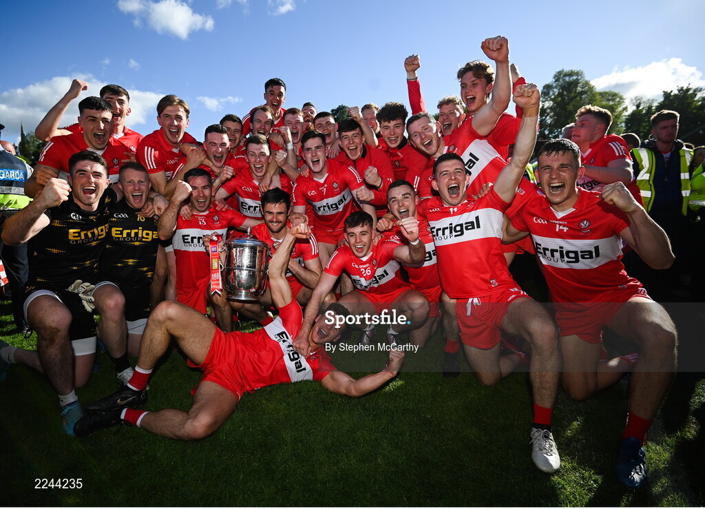 29 May 2022; Derry players celebrate with the Anglo Celt Cup after the Ulster GAA Football Senior Championship Final between Derry and Donegal at St Tiernach's Park in Clones, Monaghan. Photo by Stephen McCarthy/Sportsfile