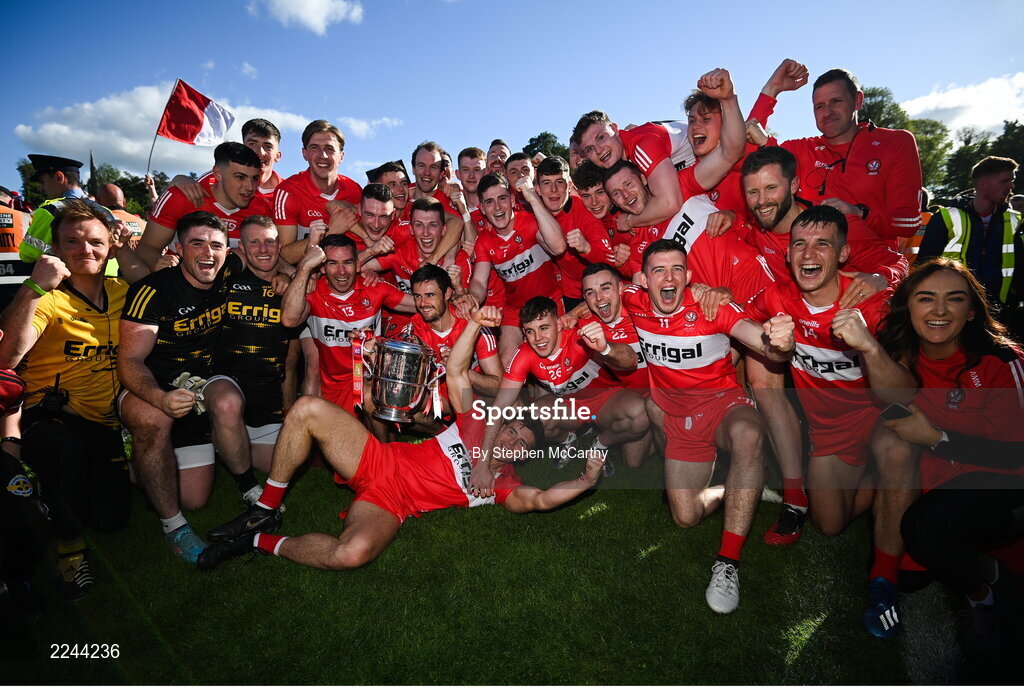 29 May 2022; Derry players celebrate with the Anglo Celt Cup after the Ulster GAA Football Senior Championship Final between Derry and Donegal at St Tiernach's Park in Clones, Monaghan. Photo by Stephen McCarthy/Sportsfile