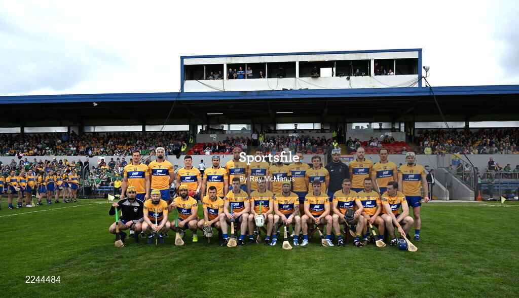 15 May 2022; The Clare squad before the Munster GAA Hurling Senior Championship Round 4 match between Clare and Limerick at Cusack Park in Ennis, Clare. Photo by Ray McManus/Sportsfile