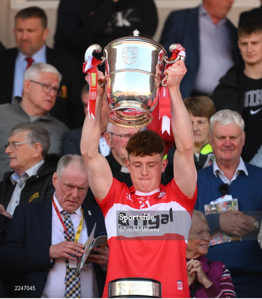29 May 2022; Lachlan Murray of Derry lifts the Anglo Celt Cup after the Ulster GAA Football Senior Championship Final between Derry and Donegal at St Tiernach's Park in Clones, Monaghan. Photo by Stephen McCarthy/Sportsfile