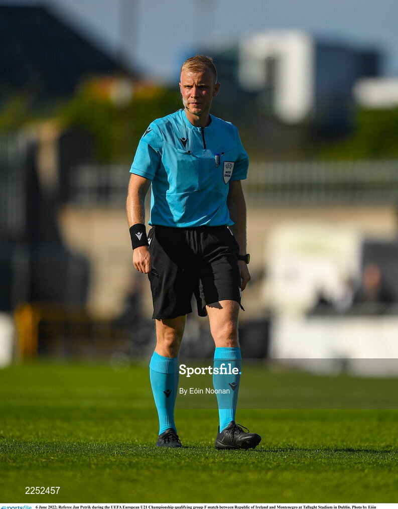 6 June 2022; Referee Jan Petrik during the UEFA European U21 Championship qualifying group F match between Republic of Ireland and Montenegro at Tallaght Stadium in Dublin. Photo by Eóin Noonan/Sportsfile