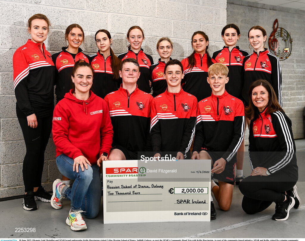10 June 2022; Olympic Gold Medallist and SPAR brand ambassador Kellie Harrington visited Celine Hession School of Dance, Salthill, Galway, as part the SPAR’s Community Road Trip with Kellie Harrington. As part of the community-based initiative, SPAR and Kellie visited five winning community groups this week, and rewarded €10,000 in funding to the most deserving clubs, people and groups, including Celine Hession School of Dance, Galway. For further information: visit www.spar.ie. Photo by David Fitzgerald/Sportsfile