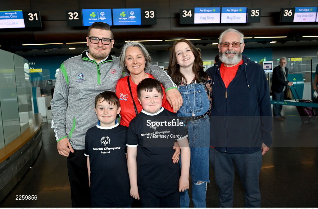 17 June 2022; Special Olympics’ Team Ireland jetted off to Berlin today on Aer Lingus flight EI336 ahead of the 2022 Special Olympics German National Games. Taking place between 19-24 June, these Games will be the largest sporting and humanitarian event in the world and are an important stepping stone towards the 2023 World Summer Games, which will also take place in Berlin. As official airline of Special Olympics Ireland, Aer Lingus ground staff and flight crew were on hand to lend their support and wish Team Ireland well as they embarked on their journey to Berlin. Pictured is open water swimmer Jacob McKenna, with his family, from left, Tommy, Rebecca, David, Jason, and Tommy. Photo by Ramsey Cardy/Sportsfile