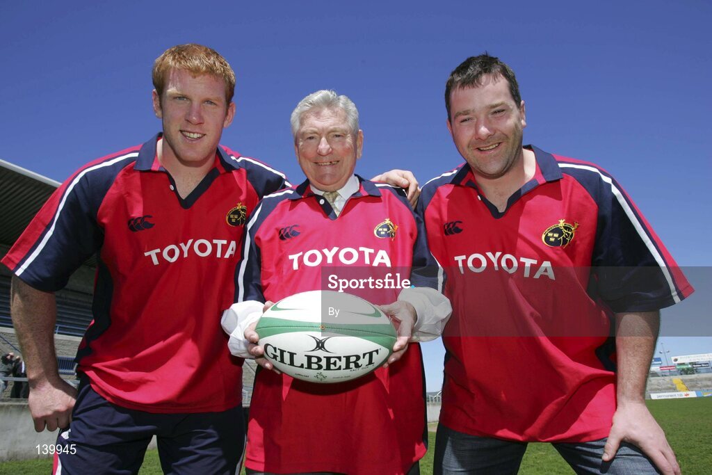 18 May 2004; Dr. Tim Mahony, Chairman, Toyota Ireland with Munster players Paul O'Connell, left, and Anthony Foley, right, at the announcement that Toyota are to sponsor Munster Rugby in a three year deal. Thomond Park, Limerick. Picture credit; Kieran Clancy