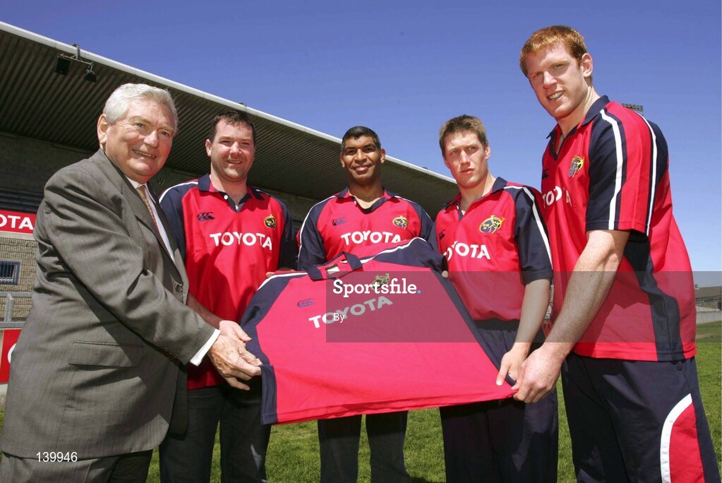 18 May 2004; Dr. Tim Mahony, Chairman of Toyota Ireland, with Munster players, from l to r; Anthony Foley, Jim Williams, Captain, Ronan O'Gara and Paul O'Connell, at the announcement that Toyota are to sponsor Munster Rugby in a three year deal. Thomond Park, Limerick. Picture credit; Kieran Clancy
