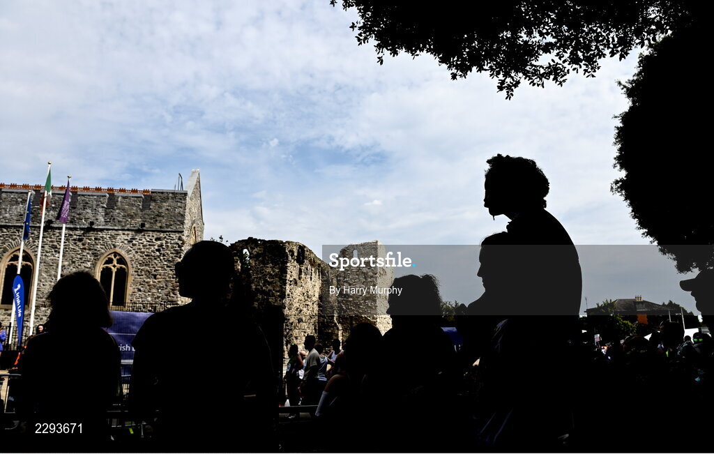 17 July 2022; Spectators look on during the Irish Life Dublin Race Series Fingal 10K in Swords, Dublin. Photo by Harry Murphy/Sportsfile