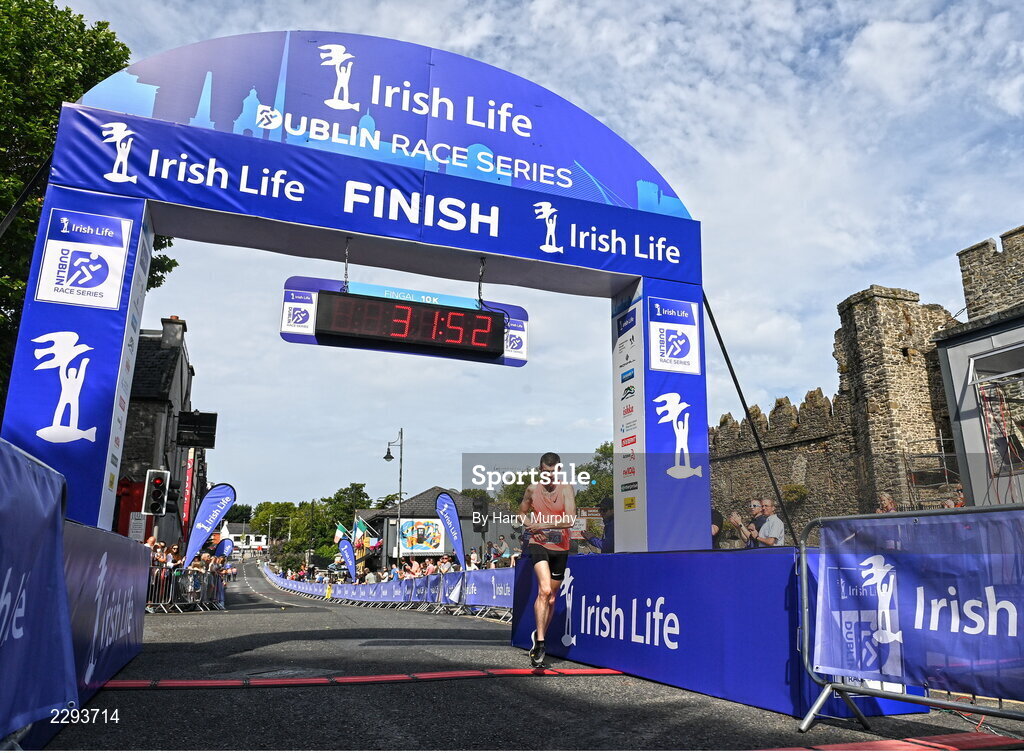 17 July 2022; John Black crosses the line to finish third in the Irish Life Dublin Race Series Fingal 10K in Swords, Dublin. Photo by Harry Murphy/Sportsfile