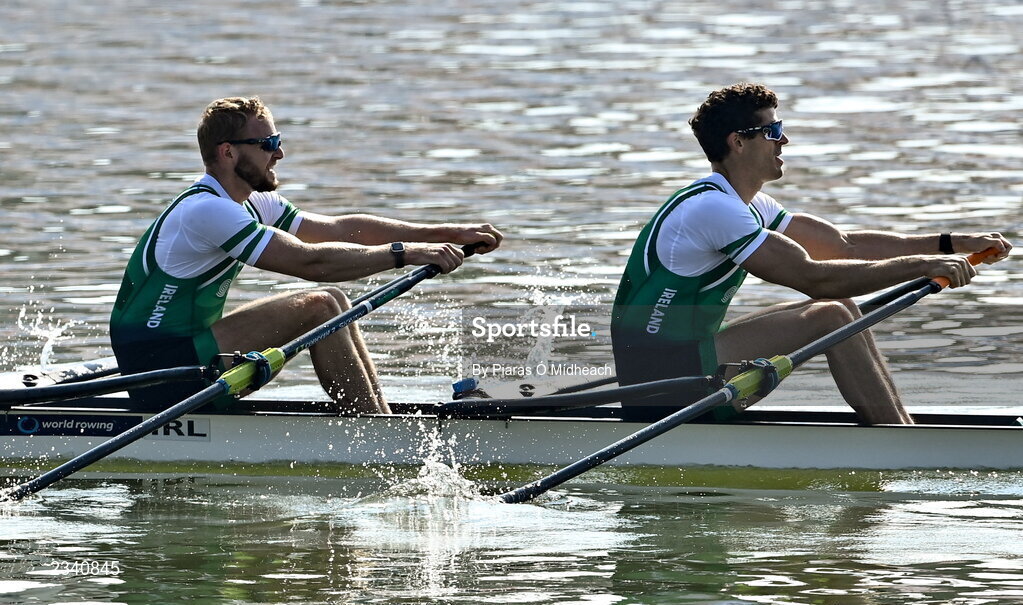 25 September 2022; Konan Pazzaia, left, and Philip Doyle of Ireland on their way to winning the Men's Double Sculls Final C, in a time of 06:18.32, during day 8 of the World Rowing Championships 2022 at Racice in Czech Republic. Photo by Piaras Ó Mídheach/Sportsfile