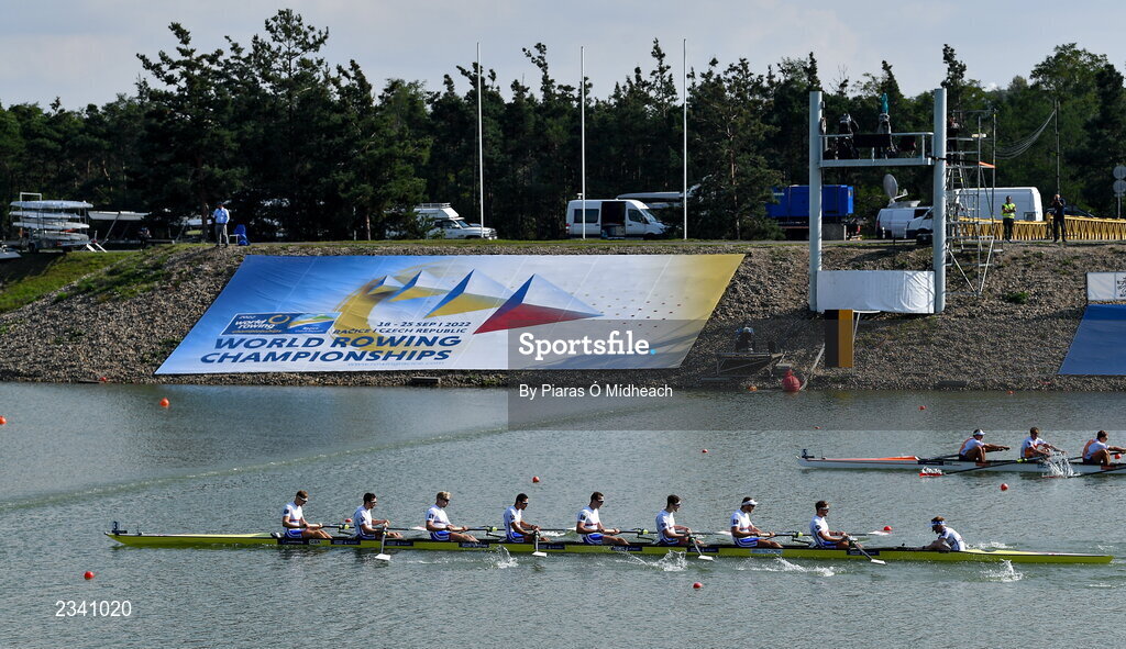 25 September 2022; The Great Britain team, from left, Rory Gibbs, Morgan Bolding, David Bewicke-Copley, Sholto Carnegie, Charles Elwes, Thomas Digby, James Rudkin, Thomas Ford and Harry Brightmore on their way to winning the Men's Eight Final A during day 8 of the World Rowing Championships 2022 at Racice in Czech Republic. Photo by Piaras Ó Mídheach/Sportsfile