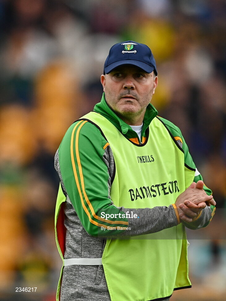 2 October 2022; Kilcormac - Killoughey manager Shane Hand before the Offaly County Senior Hurling Championship Final match between Kilcormac-Killoughey and Shinrone at O'Connor Park in Tullamore, Offaly. Photo by Sam Barnes/Sportsfile