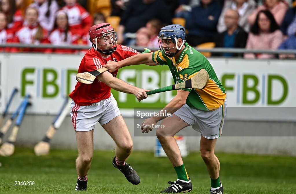 2 October 2022; Enda Grogan of Kilcormac - Killoughey in action against Paul Cleary of Shinrone during the Offaly County Senior Hurling Championship Final match between Kilcormac-Killoughey and Shinrone at O'Connor Park in Tullamore, Offaly. Photo by Sam Barnes/Sportsfile