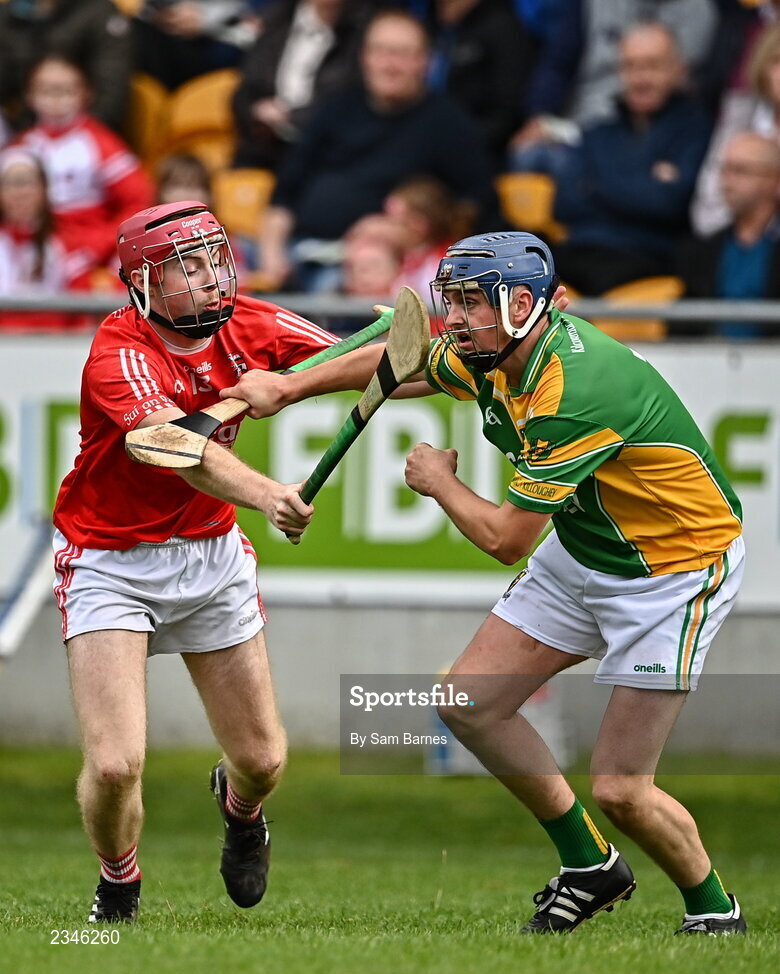 2 October 2022; Enda Grogan of Kilcormac - Killoughey in action against Paul Cleary of Shinrone during the Offaly County Senior Hurling Championship Final match between Kilcormac-Killoughey and Shinrone at O'Connor Park in Tullamore, Offaly. Photo by Sam Barnes/Sportsfile