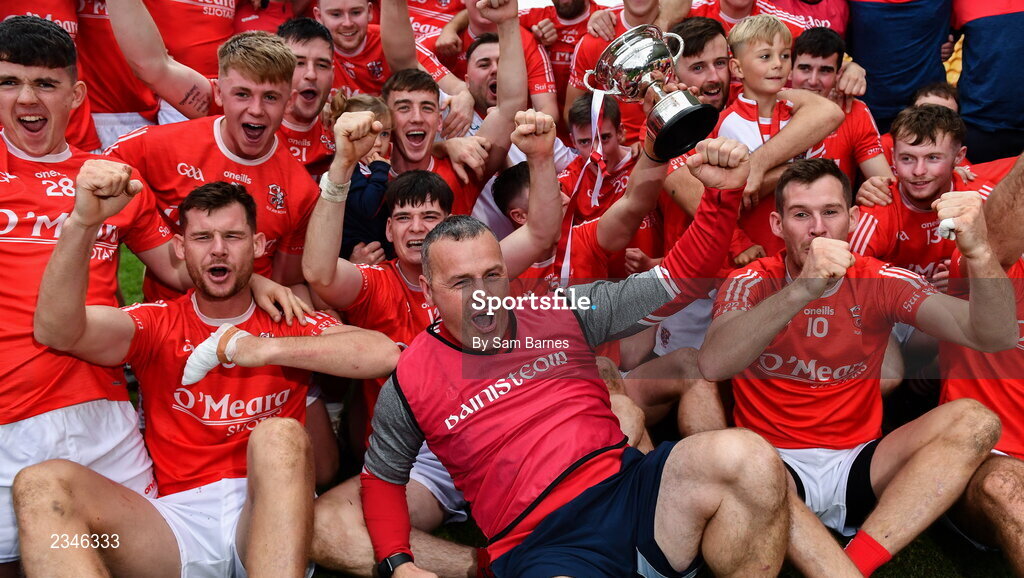 2 October 2022; Shinrone manager Trevor Fletcher celebrates with his players after their side's victory in the Offaly County Senior Hurling Championship Final match between Kilcormac-Killoughey and Shinrone at O'Connor Park in Tullamore, Offaly. Photo by Sam Barnes/Sportsfile