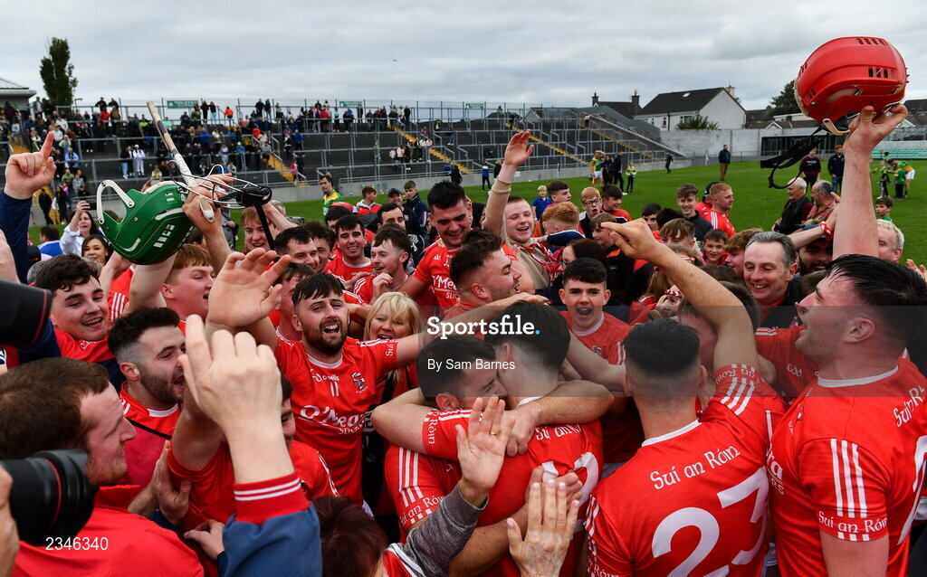 2 October 2022; Shinrone players celebrate after their side's victory in the Offaly County Senior Hurling Championship Final match between Kilcormac-Killoughey and Shinrone at O'Connor Park in Tullamore, Offaly. Photo by Sam Barnes/Sportsfile