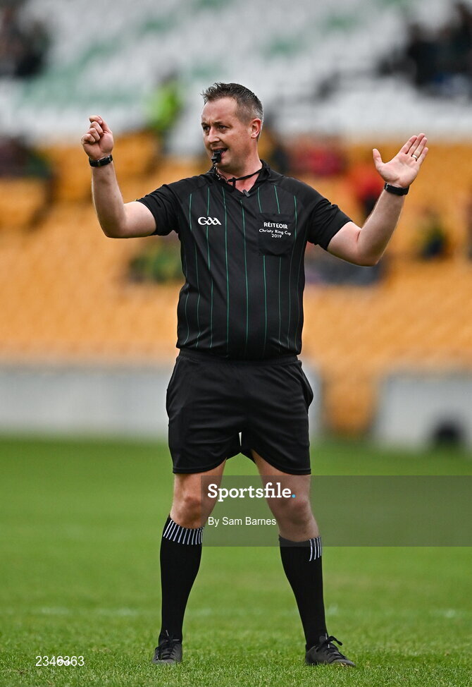 2 October 2022; Referee Shane Guinan during the Offaly County Senior Hurling Championship Final match between Kilcormac-Killoughey and Shinrone at O'Connor Park in Tullamore, Offaly. Photo by Sam Barnes/Sportsfile
