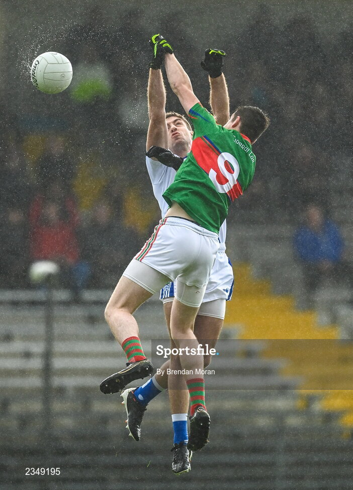 9 October 2022; Darren Houlihan of Mid Kerry and Adrian Spillane of Templenoe contest the throw in during the Kerry County Senior Club Football Championship quarter-final match between Mid Kerry and Templenoe at Fitzgerald Stadium in Killarney, Kerry. Photo by Brendan Moran/Sportsfile