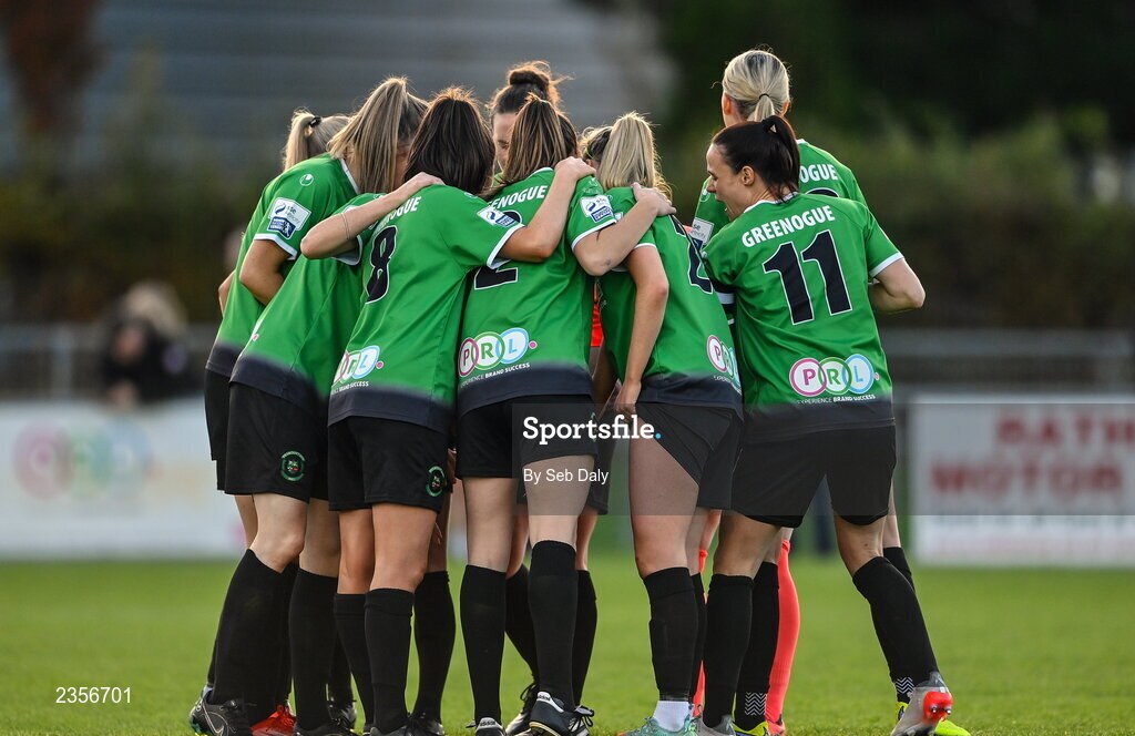 22 October 2022; Peamount United players before the SSE Airtricity Women's National League match between Peamount United and Wexford Youths at PRL Park in Greenogue, Dublin. Photo by Seb Daly/Sportsfile