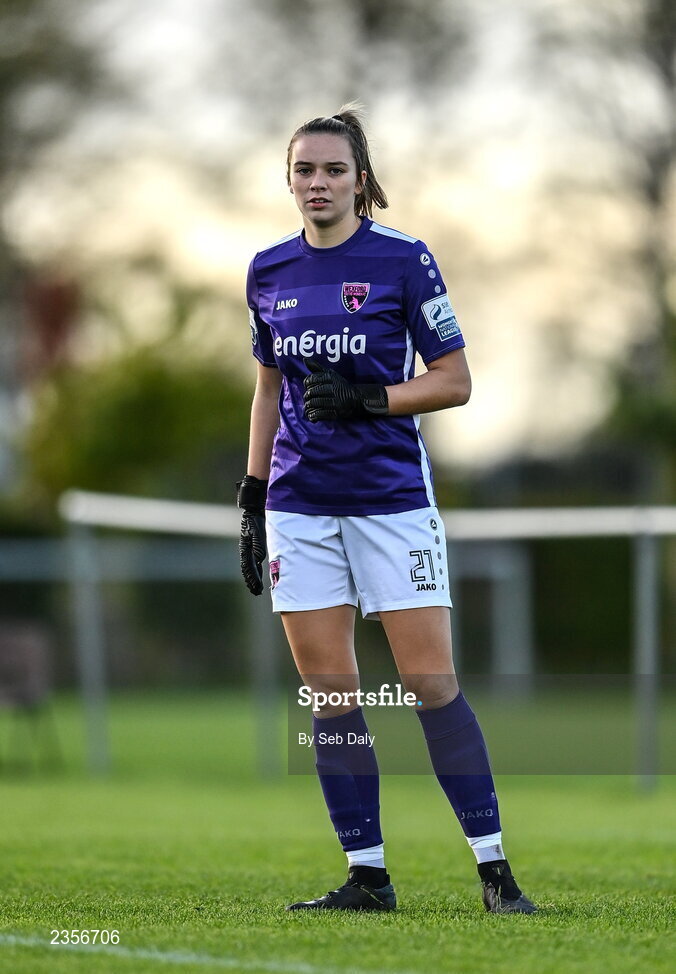 22 October 2022; Wexford Youths goalkeeper Maeve Williams during the SSE Airtricity Women's National League match between Peamount United and Wexford Youths at PRL Park in Greenogue, Dublin. Photo by Seb Daly/Sportsfile