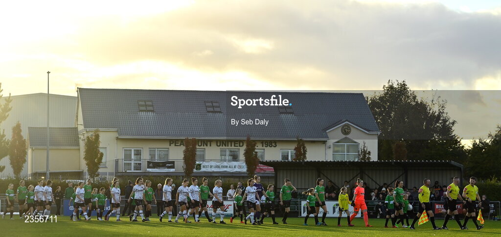 22 October 2022; Players and officials before the SSE Airtricity Women's National League match between Peamount United and Wexford Youths at PRL Park in Greenogue, Dublin. Photo by Seb Daly/Sportsfile