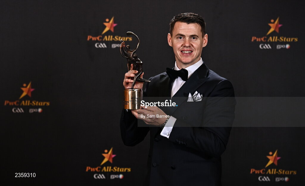 28 October 2022; Kilkenny hurler TJ Reid with his PwC All-Star award at the PwC All-Stars Awards 2022 at the Convention Centre in Dublin. Photo by Sam Barnes/Sportsfile