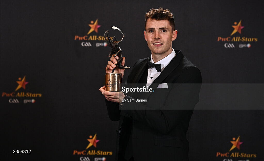 28 October 2022; Kilkenny hurler Huw Lawlor with his PwC All-Star award at the PwC All-Stars Awards 2022 at the Convention Centre in Dublin.  Photo by Sam Barnes/Sportsfile