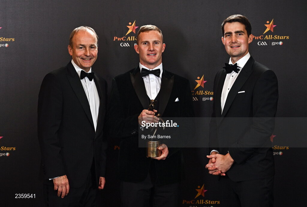 28 October 2022; Dublin footballer Ciarán Kilkenny with his PwC All-Star awards, in the company of An Taoiseach Micheál Martin TD and Minister of State for Sport and the Gaeltacht Jack Chambers TD at the PwC All-Stars Awards 2022 at the Convention Centre in Dublin. Photo by Sam Barnes/Sportsfile
