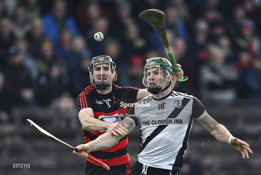 6 November 2022; Thomas Cleary of Kilruane MacDonagh's in action against Barry Coughlan of Ballygunner during the AIB Munster GAA Hurling Senior Club Championship quarter-final match between Ballygunner and Kilruane MacDonagh's at Walsh Park in Waterford. Photo by Piaras Ó Mídheach/Sportsfile