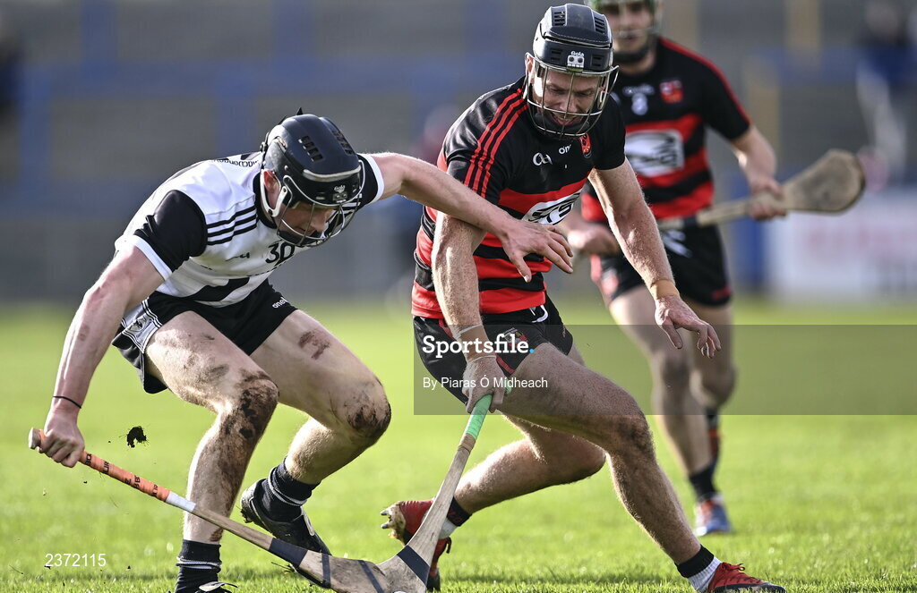 6 November 2022; Ian Kenny of Ballygunner in action against Jerome Cahill of Kilruane MacDonagh's during the AIB Munster GAA Hurling Senior Club Championship quarter-final match between Ballygunner and Kilruane MacDonagh's at Walsh Park in Waterford. Photo by Piaras Ó Mídheach/Sportsfile