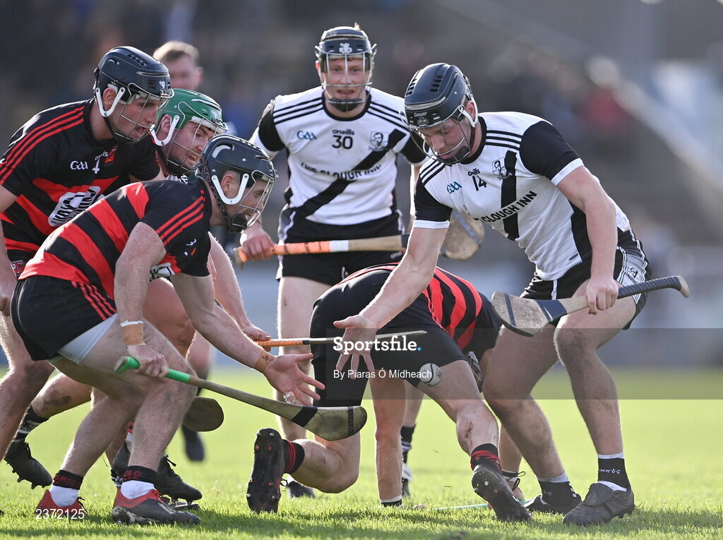 6 November 2022; Kian O'Kelly of Kilruane MacDonagh's in action against Ian Kenny of Ballygunner, front, during the AIB Munster GAA Hurling Senior Club Championship quarter-final match between Ballygunner and Kilruane MacDonagh's at Walsh Park in Waterford. Photo by Piaras Ó Mídheach/Sportsfile
