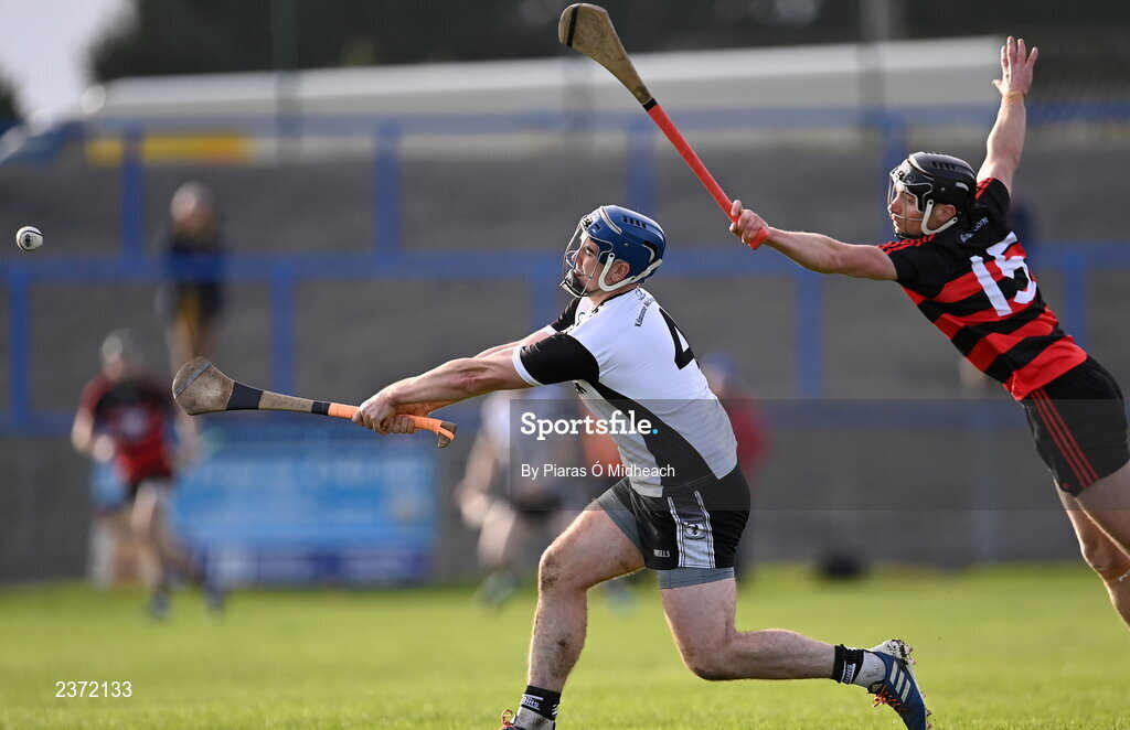 6 November 2022; Kieran Cahill of Kilruane MacDonagh's in action against Pauric Mahony of Ballygunner during the AIB Munster GAA Hurling Senior Club Championship quarter-final match between Ballygunner and Kilruane MacDonagh's at Walsh Park in Waterford. Photo by Piaras Ó Mídheach/Sportsfile
