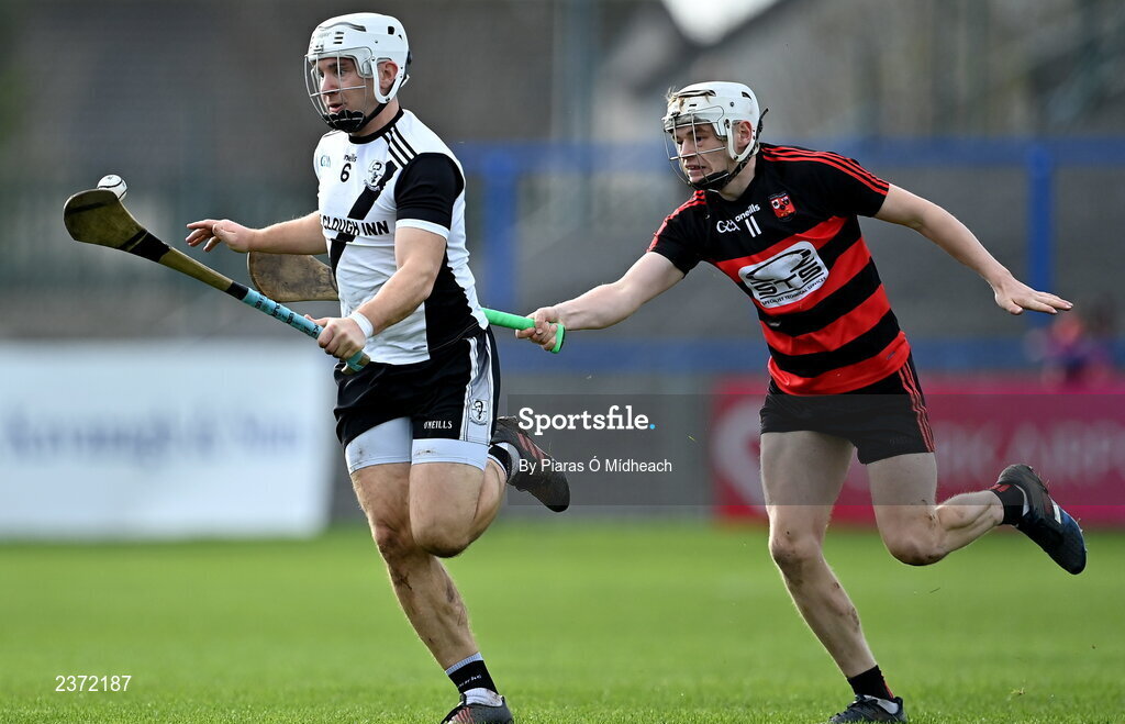 6 November 2022; Niall O'Meara of Kilruane MacDonagh's in action against Mikey Mahony of Ballygunner during the AIB Munster GAA Hurling Senior Club Championship quarter-final match between Ballygunner and Kilruane MacDonagh's at Walsh Park in Waterford. Photo by Piaras Ó Mídheach/Sportsfile