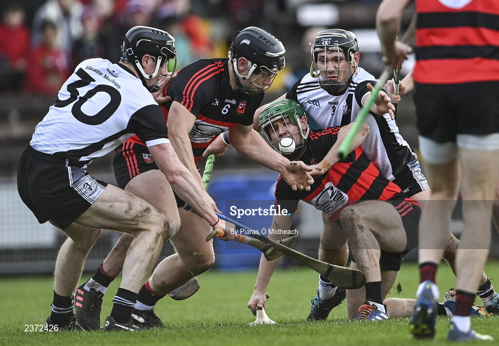 6 November 2022; Ballygunner players Philip Mahony, left, and Conor Sheahan in action against Jerome Cahill, 30, and Seán McAdams of Kilruane MacDonagh's during the AIB Munster GAA Hurling Senior Club Championship quarter-final match between Ballygunner and Kilruane MacDonagh's at Walsh Park in Waterford. Photo by Piaras Ó Mídheach/Sportsfile