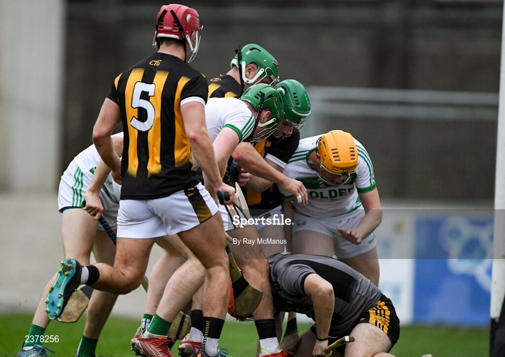 13 November 2022; The Castletown Geoghegan goalkeeper Kieran Glennon tries to win possession in the dying moments of the AIB Leinster GAA Hurling Senior Club Championship Quarter-Final match between Shamrocks Ballyhale and Castletown Geoghegan at UPMC Nowlan Park in Kilkenny. Photo by Ray McManus/Sportsfile