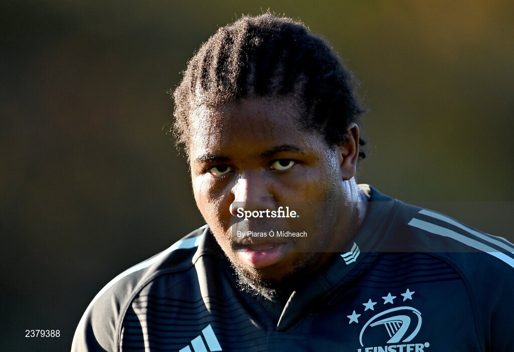 14 November 2022; Temi Lasisi during Leinster rugby squad training at UCD in Dublin. Photo by Piaras Ó Mídheach/Sportsfile
