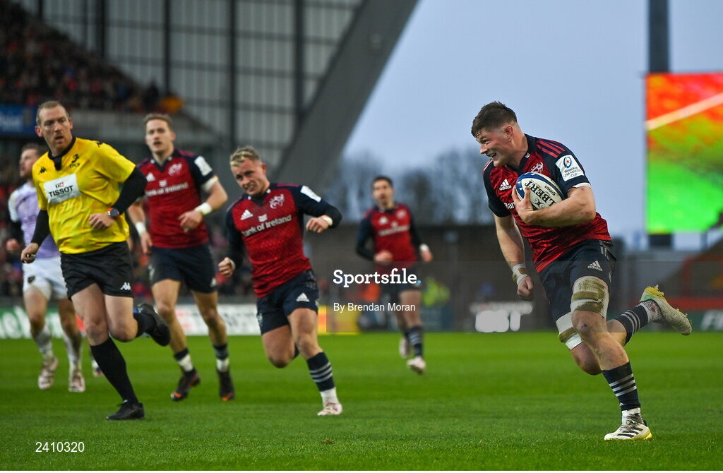 14 January 2023; Jack O’Donoghue of Munster runs through to score his side's second try during the Heineken Champions Cup Pool B Round 3 match between Munster and Northampton Saints at Thomond Park in Limerick. Photo by Brendan Moran/Sportsfile