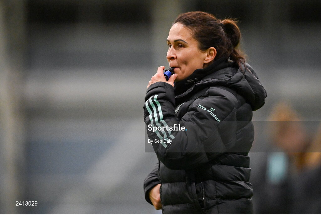 18 January 2023; Head coach Tania Rosser during a Leinster Rugby women's training session at the IRFU High Performance Centre on the Sport Ireland Campus in Dublin. Photo by Seb Daly/Sportsfile