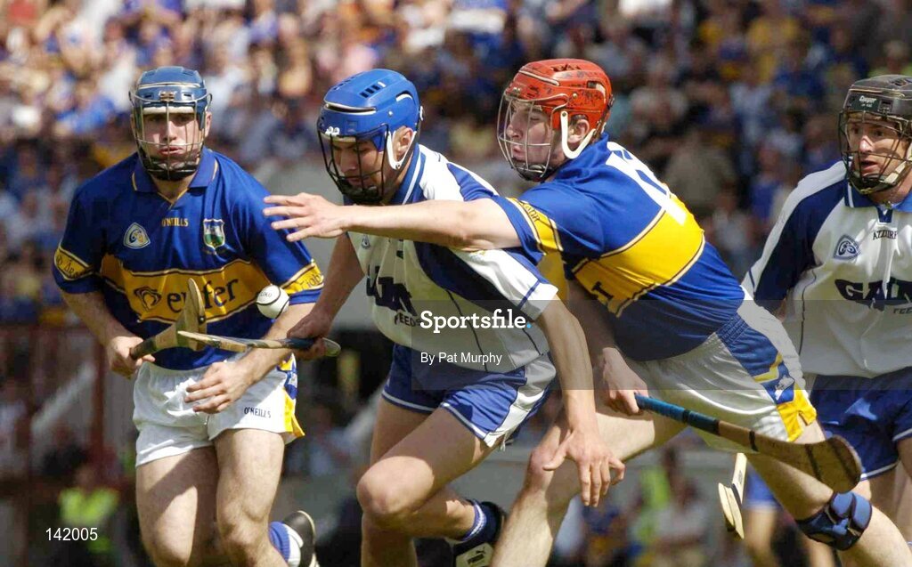 6 June 2004; Declan Prendergast, Waterford, in action against Paddy O'Brien, Tipperary. Guinness Munster Senior Hurling Championship Semi-Final, Tipperary v Waterford, Pairc Ui Chaoimh, Cork. Picture credit; Pat Murphy / SPORTSFILE