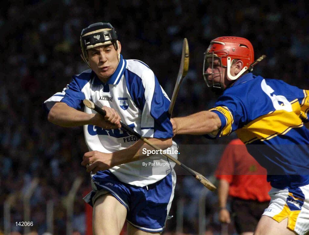 6 June 2004; Shane O'Sullivan, Waterford, in action against Tipperary's Diarmuid Fitzgerald. Guinness Munster Senior Hurling Championship Semi-Final, Tipperary v Waterford, Pairc Ui Chaoimh, Cork. Picture credit; Pat Murphy / SPORTSFILE