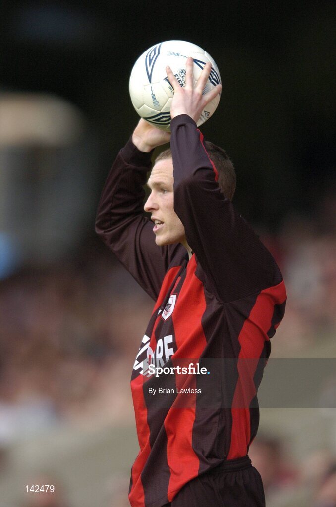 8 June 2004; Sean Prunty, Longford Town. eircom League, Premier Division, St. Patrick's Athletic v Longford, Richmond Park, Dublin. Picture credit; Brian Lawless / SPORTSFILE