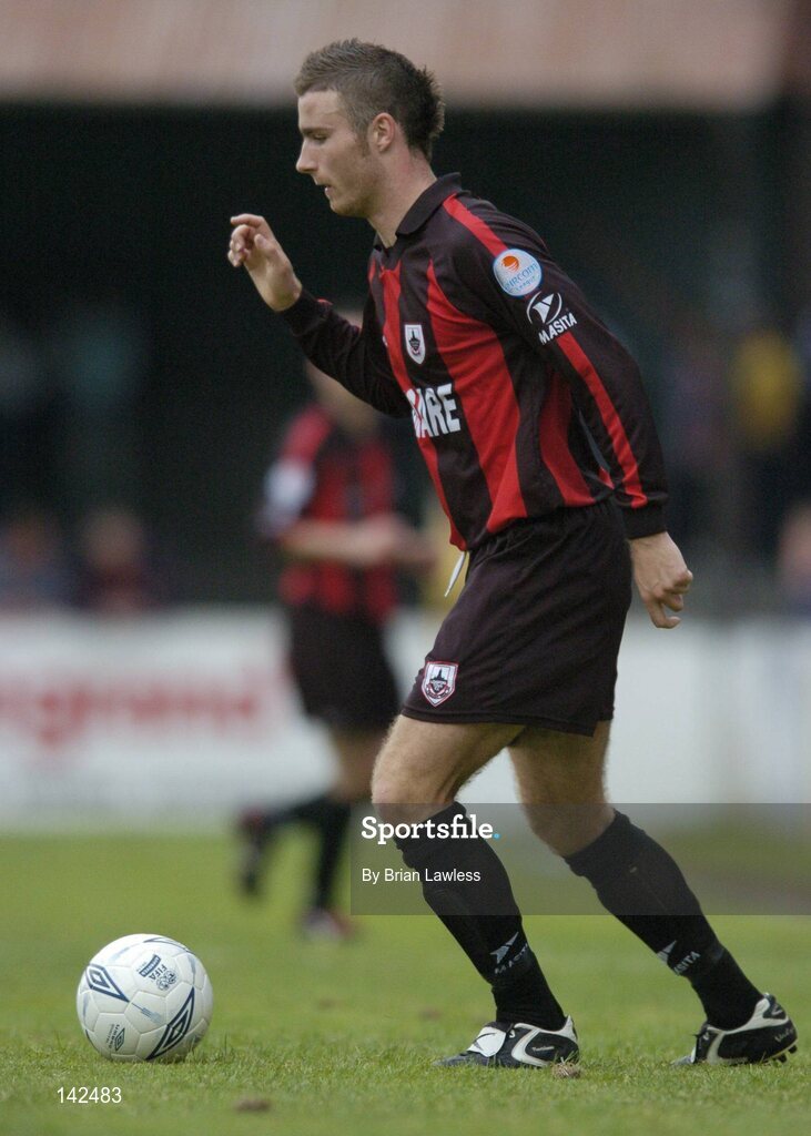 8 June 2004; Sean Dillon, Longford Town. eircom League, Premier Division, St. Patrick's Athletic v Longford, Richmond Park, Dublin. Picture credit; Brian Lawless / SPORTSFILE