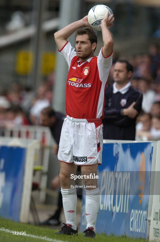 8 June 2004; Des Byrne, St. Patrick's Athletic. eircom League, Premier Division, St. Patrick's Athletic v Longford, Richmond Park, Dublin. Picture credit; Brian Lawless / SPORTSFILE