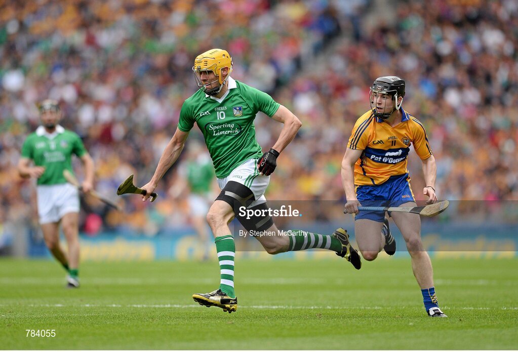 18 August 2013; David Breen, Limerick, in action against Tony Kelly, Clare. GAA Hurling All-Ireland Senior Championship, Semi-Final, Limerick v Clare, Croke Park, Dublin. Picture credit: Stephen McCarthy / SPORTSFILE