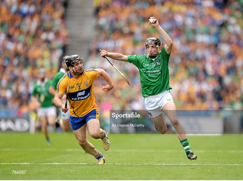 18 August 2013; Sean Tobin, Limerick, in action against Domhnall O'Donovan, Clare. GAA Hurling All-Ireland Senior Championship, Semi-Final, Limerick v Clare, Croke Park, Dublin. Picture credit: Stephen McCarthy / SPORTSFILE